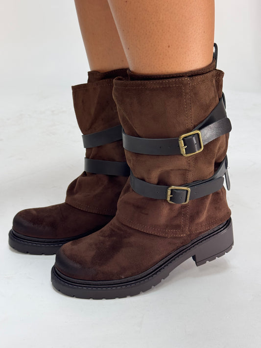 STIVALETTI CON CINTURINI CHOCO