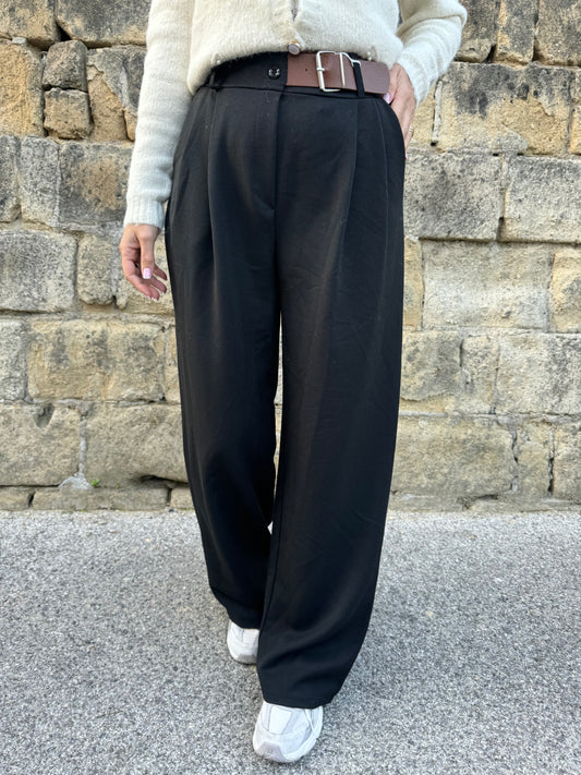 PANTALONE MEZZO CINTURINO NERO