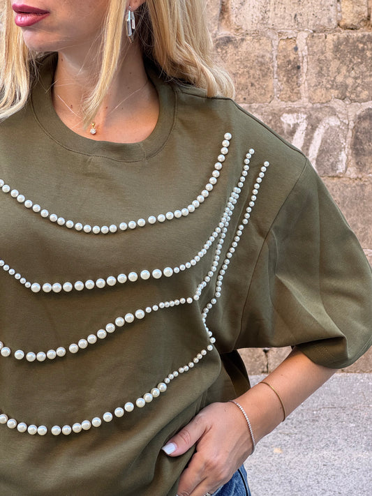 T SHIRT OVER NICLA PERLE