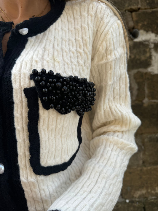 CARDIGAN BLACK PEARLS