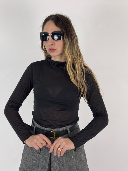 MAGLIETTINA CASHMERE COLLO ALTO NERA