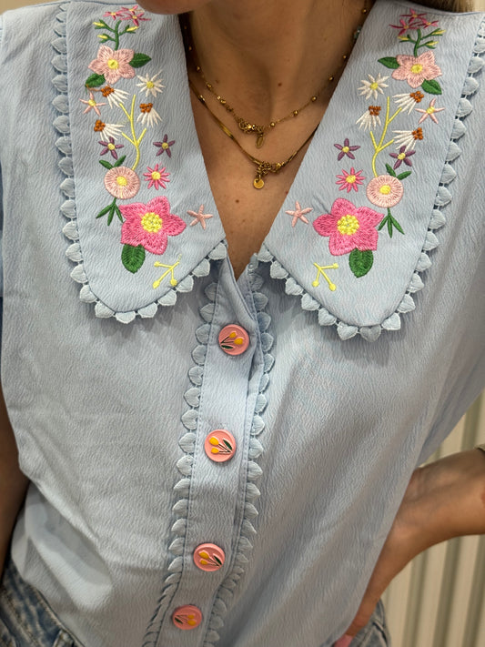 CAMICIA COLLETTO DI FIORI AZZURRO