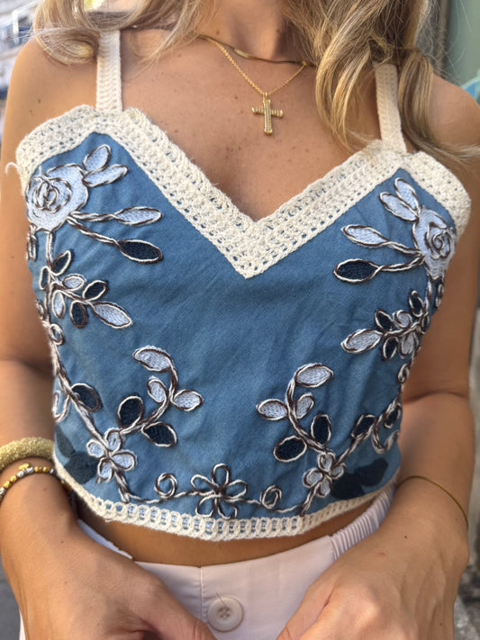 TOP FIORI RICAMATI AZZURRO