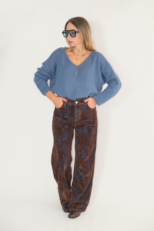 MAGLIONE 'BASIC'SCOLLO A V AZZURRO