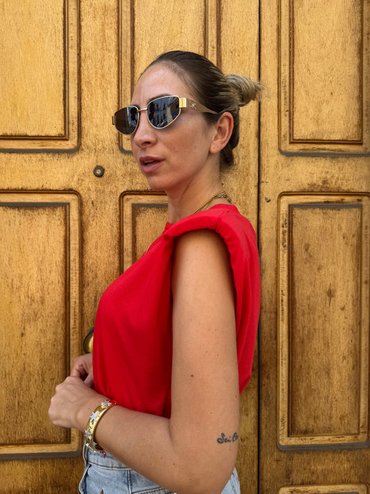 T SHIRT CON SPALLINE ROSSA