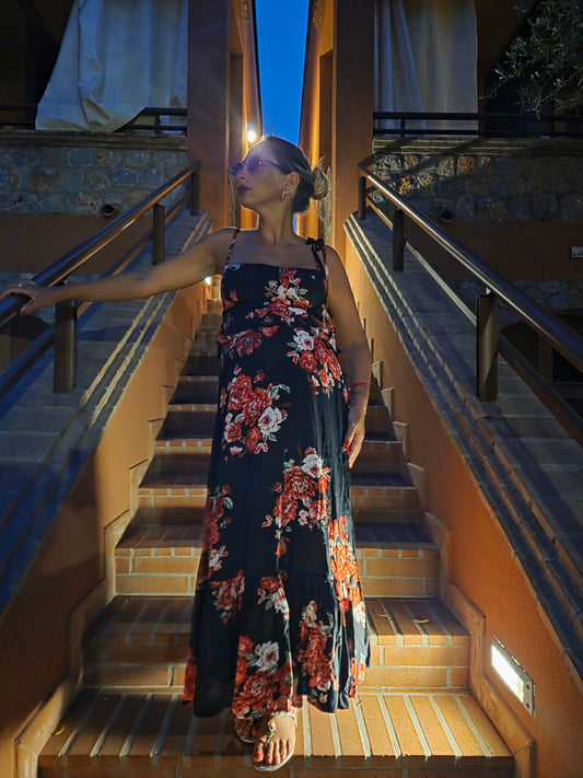 VESTITO NERO CON FIORI